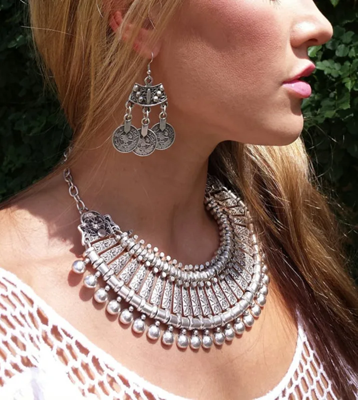 Women Fashion Pakistan - Vintage Silvery Beach Coins Choker Necklace